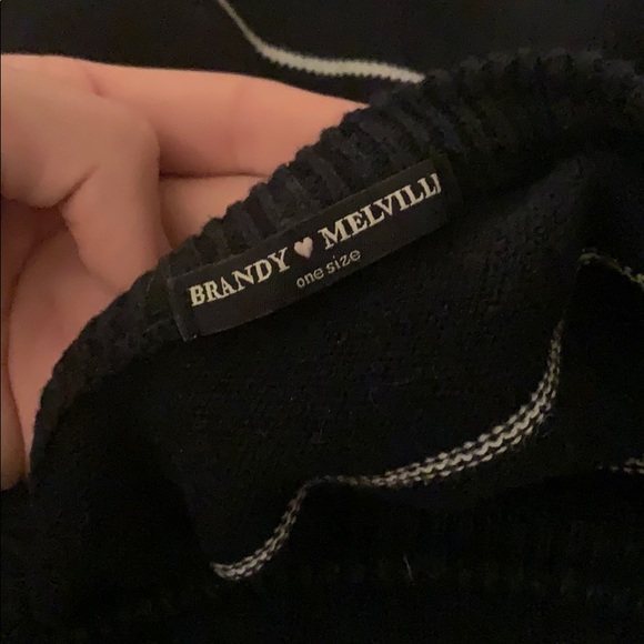Brandy Melville Sweater - Picture 2 of 3